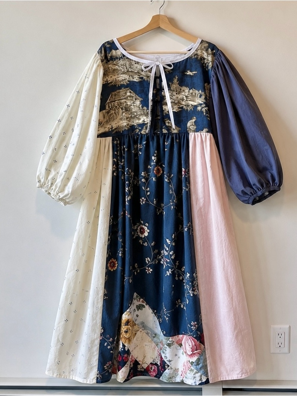 Le Telerie Toscane | Handmade Elegant Pastel Pastoral Toile Dress SKU 07213 - Picture 3 of 16